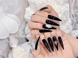 ネイル ✨Nailsalon Vi+✨のネイルデザイン