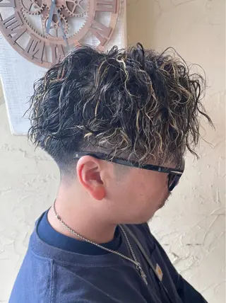 ショート カラー パーマ メンズ メンズ特化/パーマ指 名No.1/百瀬太郎のヘアスタイル