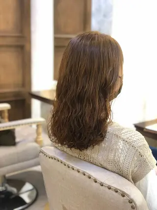 ミディアム パーマ Carina所属・セン北徒歩５分 キシタクのヘアスタイル