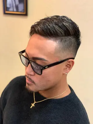 ショート カラー HOMMEHAIR4所属・砂川 太成のヘアスタイル