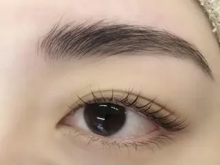 マツエク・マツパ アイブロウ エメローズ 大宮店のマツエク・マツパデザイン