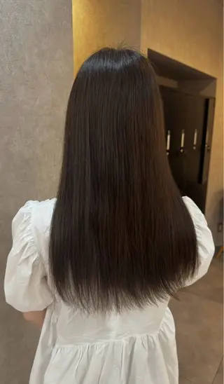 ロング 三浦 里奈のヘアスタイル
