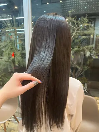 カラー 相田 佳乃のヘアスタイル