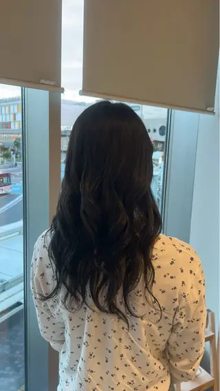 ロング 小谷 歩花のヘアスタイル