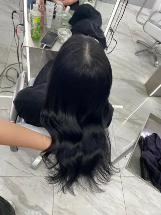 セミロング 菜々🫧新宿 透明感ケアブリーチのヘアスタイル