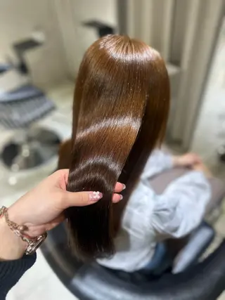 ロング Euphoria池袋東口駅前店所属・ハイトーン⚡️池袋 /reina✧︎*。のヘアスタイル
