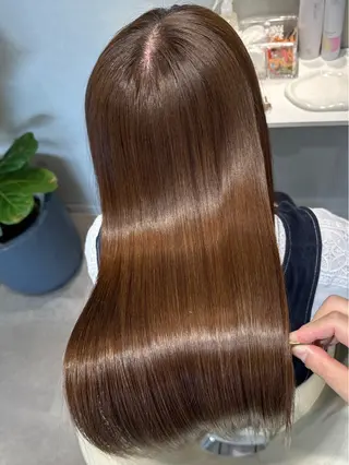 ロング 髪質改善Symbols池袋所属・女性髪質改善美容師 ユウキのヘアスタイル