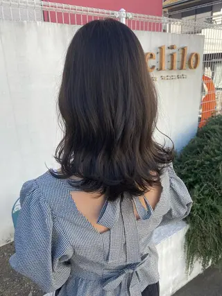 ミディアム 韓国レイヤーカット 🇰🇷透明感カラーのヘアスタイル