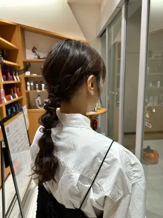 ロング ヘアアレンジ 中島 愛のヘアスタイル