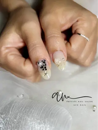 ネイル 山崎 成美のネイルデザイン