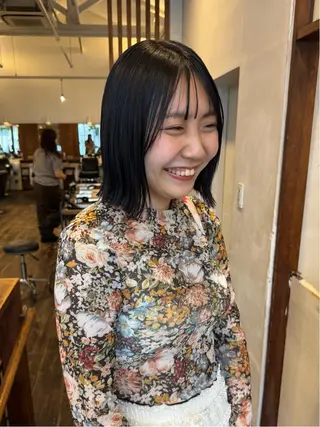 ミディアム MOK大阪梅田店 Asahiのヘアスタイル