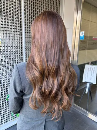 ロング カラー 穐田 航のヘアスタイル