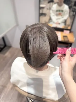 カラー メンズ 小山田 愛美のヘアスタイル