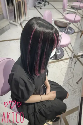 ミディアム LUXBE GALLERY なんば駅前店所属・ラックスビーギャラリ ー AKICOのヘアスタイル