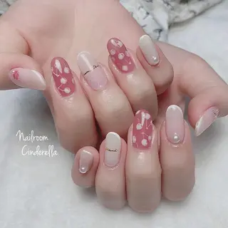 ネイル Nailroom. Cinderellaのネイルデザイン