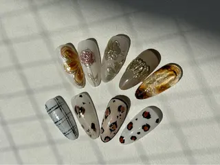 ネイル Moon's 🌙💅のネイルデザイン