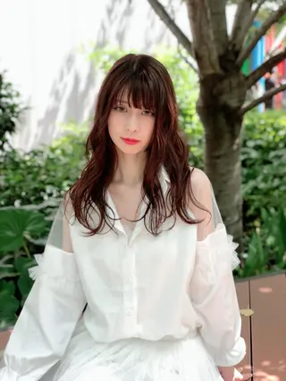 ロング カラー ヘアアレンジ 能登谷 きよのヘアスタイル