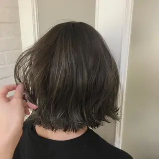 ミディアム カラー 加藤 あやみのヘアスタイル