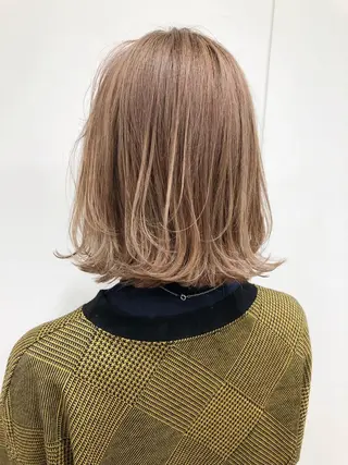 ミディアム カラー ケアブリーチ 坪井佑樹のヘアスタイル