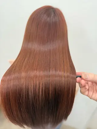 ロング A'SHE横浜所属・髪質改善特化🔥 縮毛、トリートメントのヘアスタイル