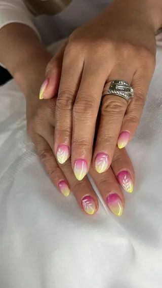 ネイル Yabiku Airiのネイルデザイン