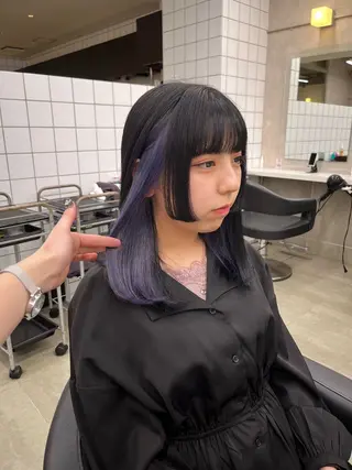 ロング 寒色＆ブリーチ特化 寒色MiOのヘアスタイル