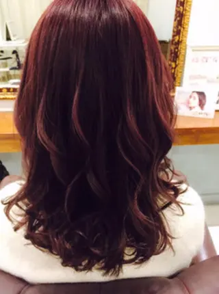 ロング カラー ブリーチカラー🌈 嘉名 真樹のヘアスタイル