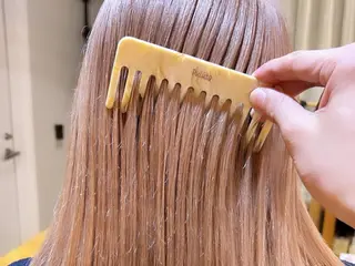 ロング カラー December 伊勢崎のヘアスタイル