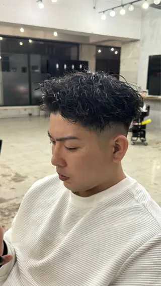 パーマ メンズ be'leef.ric 守口店所属・スペインカール/ メンズパーマ/山下のヘアスタイル