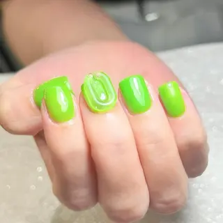 ネイル Mizuliネイル 眉毛メイクのサロンのネイルデザイン