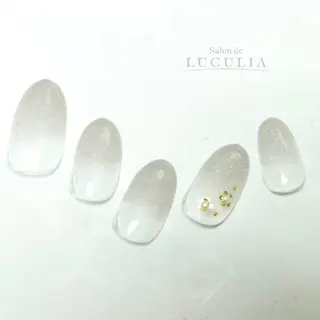 ミディアム ネイル 酒井 七緒子のネイルデザイン