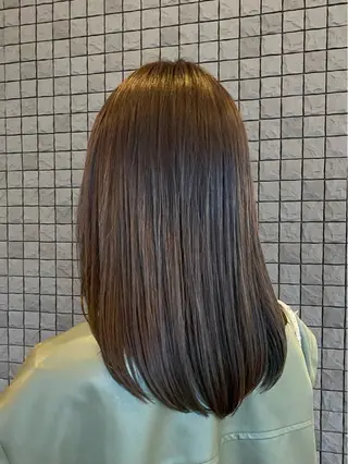 セミロング 🐰ツヤ感カラー🐰 ななこのヘアスタイル