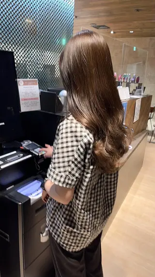 ロング 赤羽今日子/レイヤー /盛れる顔まわりのヘアスタイル