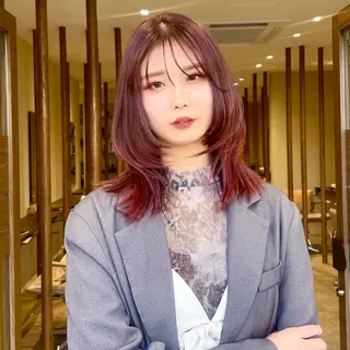 ミディアム 中山 遥のヘアスタイル