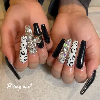 ネイル ココ美ネイルサロン所属・BONNY NAIL 【えみか】のネイルデザイン