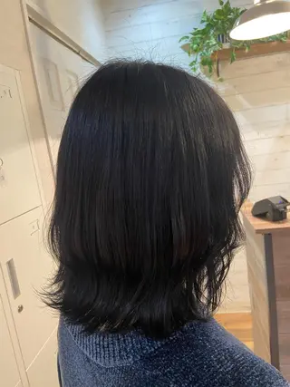 カラー ハラダ ヒナミのヘアスタイル