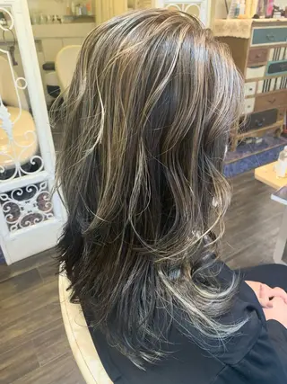 ロング カラー DiMPlE  ディンプル所属・🌸スタイリスト 山浦美恵のヘアスタイル