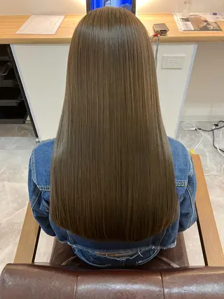 ロング カラー ヘアアレンジ キッズ 関内　髪質改善　特化 re:Magoのヘアスタイル