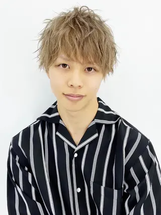 ショート カラー メンズ 大橋 拓巳のヘアスタイル