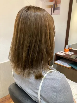 ロング MOLLASALON 浅香山店所属・ツジ モモカのヘアスタイル