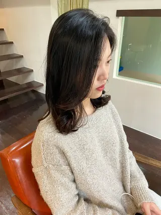 セミロング パーマ AIRFLOW所属・韓国ヘア ユイカのヘアスタイル