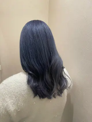 ロング カラー 早坂 あおいのヘアスタイル