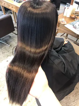 ロング 髪質改善、縮毛矯正 酸性縮毛矯正のヘアスタイル