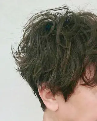 ショート トクイ シュンのヘアスタイル