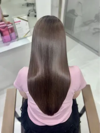 セミロング パーマ 佐藤 有紗のヘアスタイル