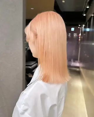 ロング カラー ハイトーン/ 縮毛矯正のヘアスタイル