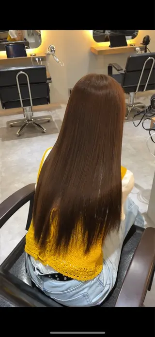 カラー ユイ🎀透明感カラー 耳つぼジュエリーのヘアスタイル