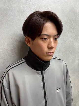 カラー メンズ トウダ リリカのヘアスタイル