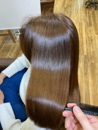 セミロング 服部 樹季のヘアスタイル