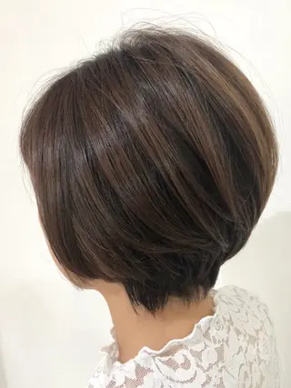 カラー 下池 紗加のヘアスタイル